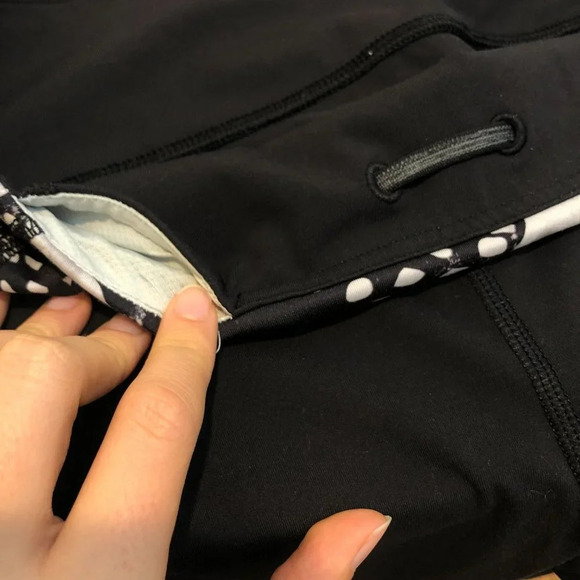 RARE Lululemon Speed Tight *Cozy Athleisure Athletic Geometric Ruffle Leggings 8 - Picture 9 of 9